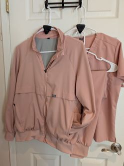 5 sets of 3 piece nurse scrubs size small, jogger pants, v-neck top, zipper jacket with pockets