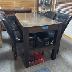 Kitchen Table 
