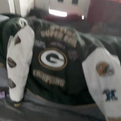 NFL Throw Back Packers Champion Jacket 