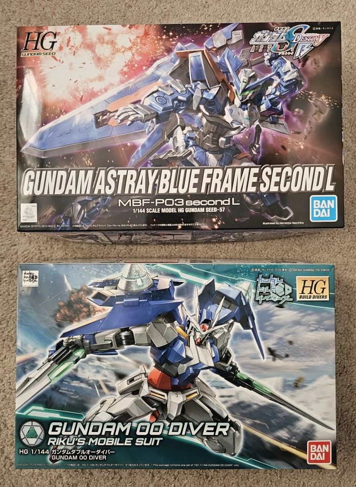 Lot Of 2 HG Bandai Gundam 1/144 Scale Model Kits Astray Blue 00 Diver