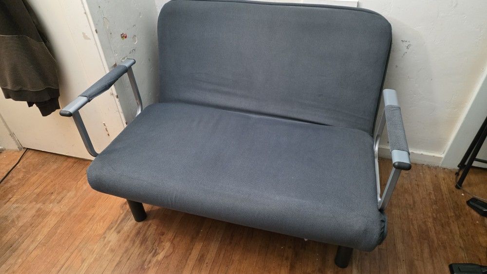 Fold Out Couch/Bed