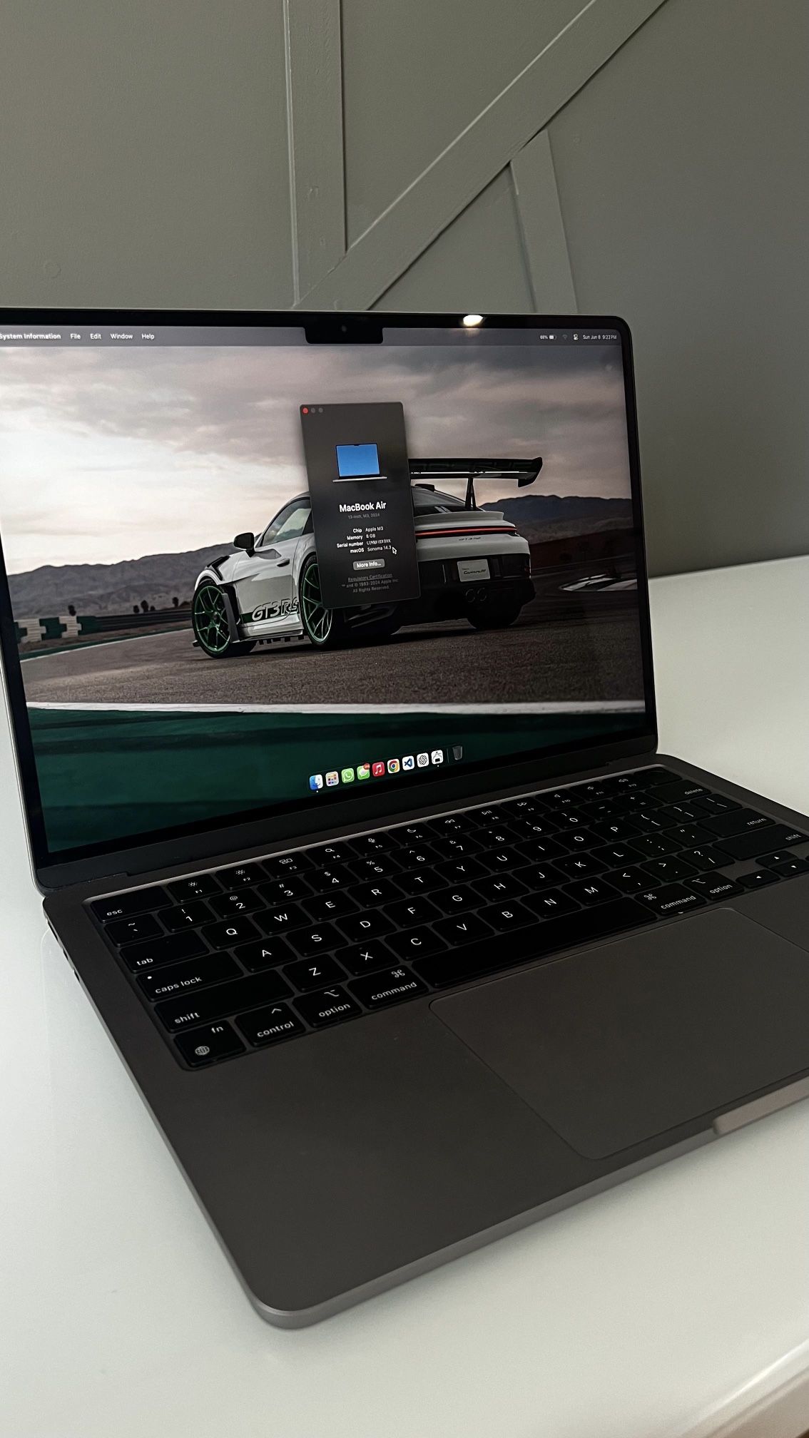 MacBook Air M3 8-Core CPU and 10-Core GPU 13" (Early 2024) 512GB SSD
