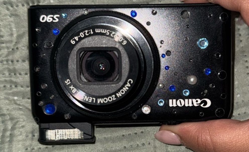 CANON S90 point and shoot digital camera