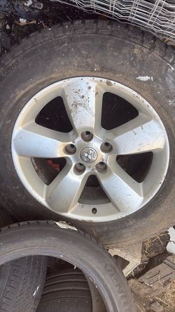 Dodge Ram 20-Inch Alloy Wheel with Tire