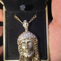 Jesus pendant 10k gold
