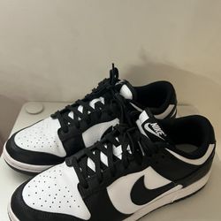Panda Dunks Size 9 womens
