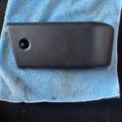 OEM Toyota Front Bumper End Cap  RH 4-runner Pickup 1984 Thru 1989 PN 52102-89103-b