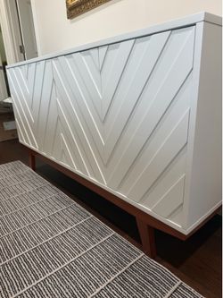 Storage cabinet