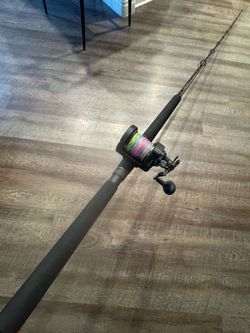 Calstar CBG 800M salt water fishing combo. Penn fathom 30 Star drag. Meter e line.