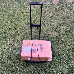 FOLDING HAND TRUCK 