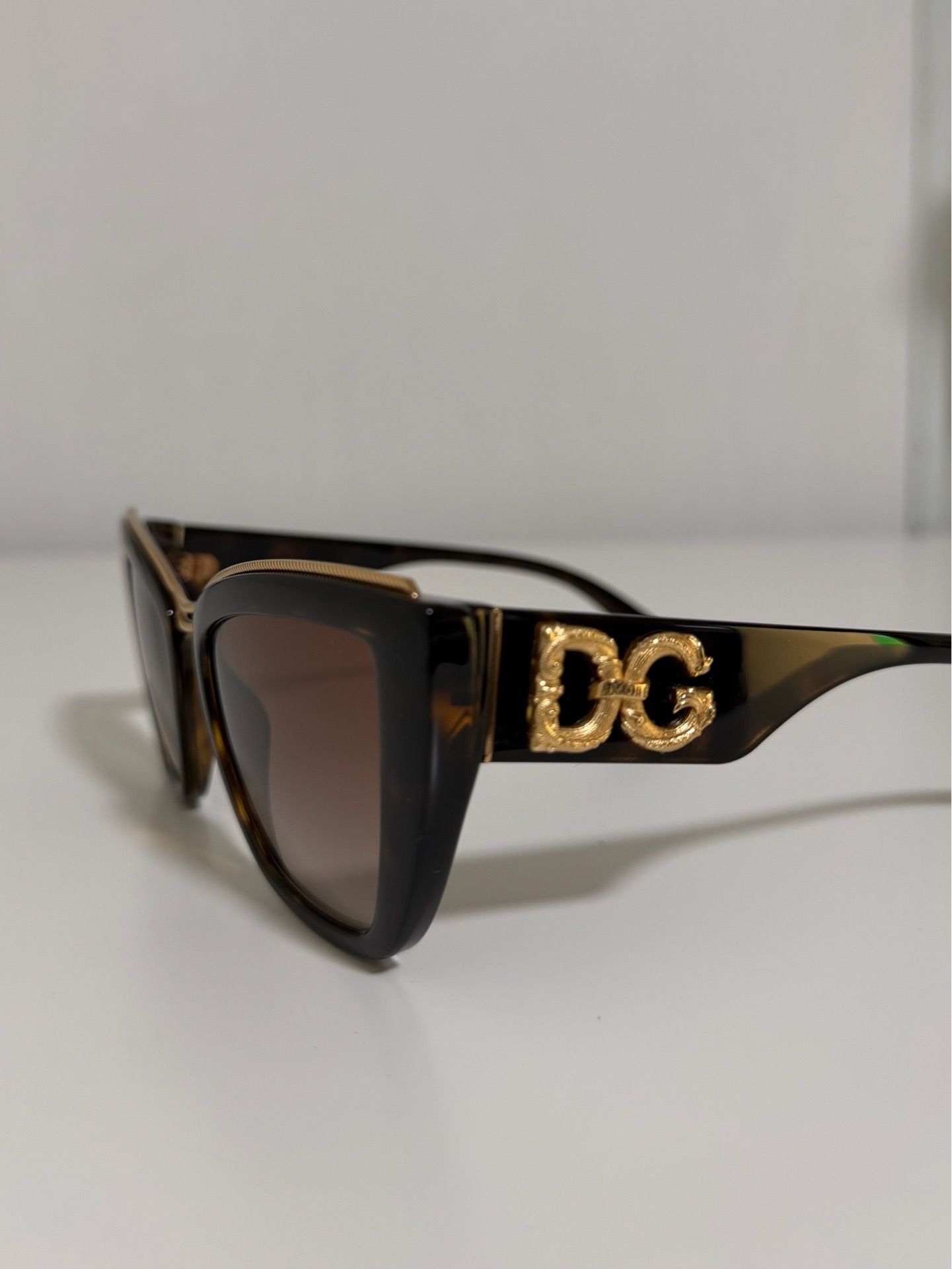 Authentic Dolce & Gabbana DG 6144 502/13 Tortoise Shell & Gold Logo Cat-Eye Sunglasses