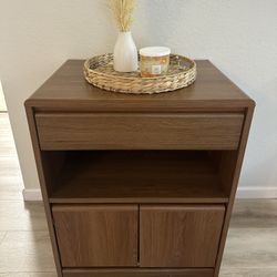 Storage Table