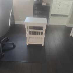 Vintage Magazine Rack/Table 