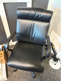 Office chair with meals