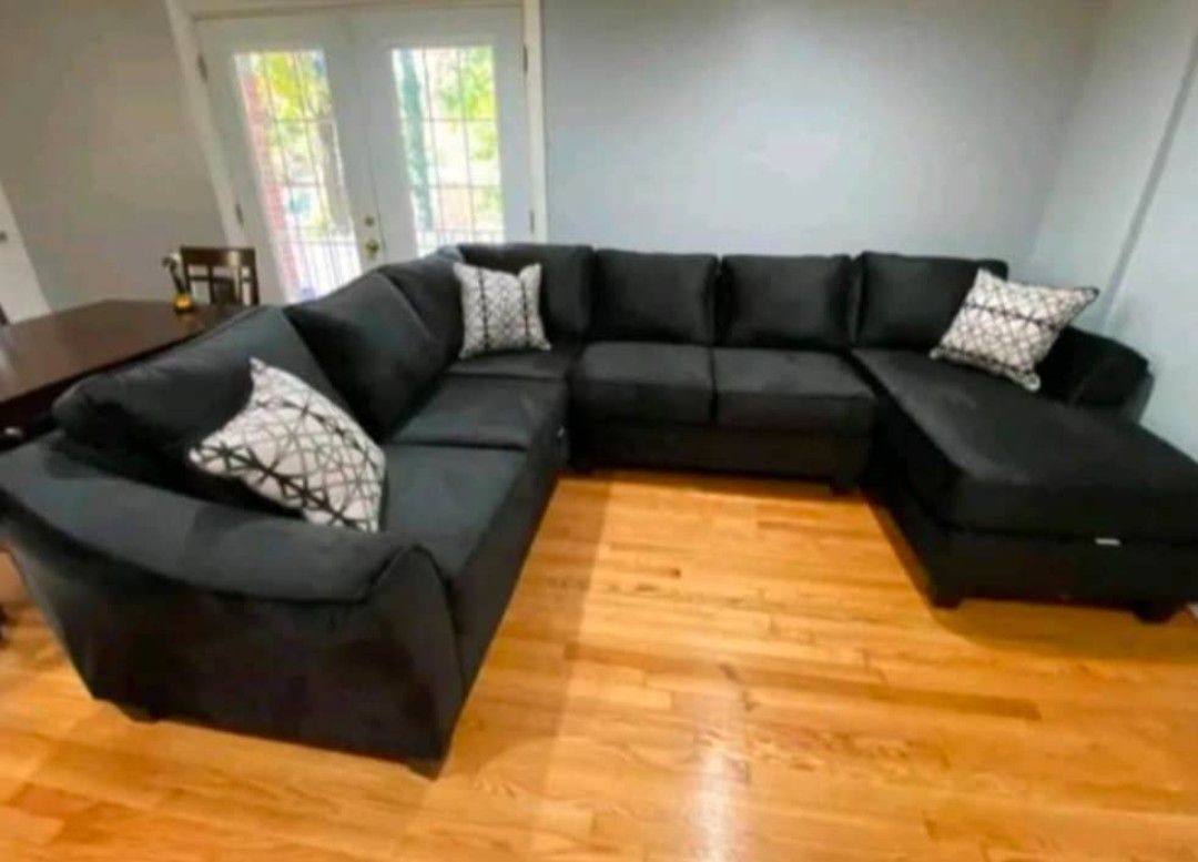 Sectional Vacuum Couch
