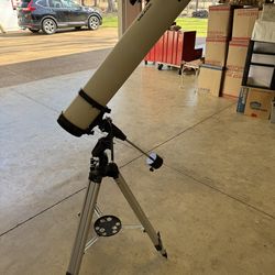 Meade 4501 Telescope w/ tripod