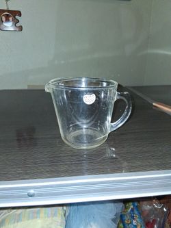 16oz Pyrex measuring cup