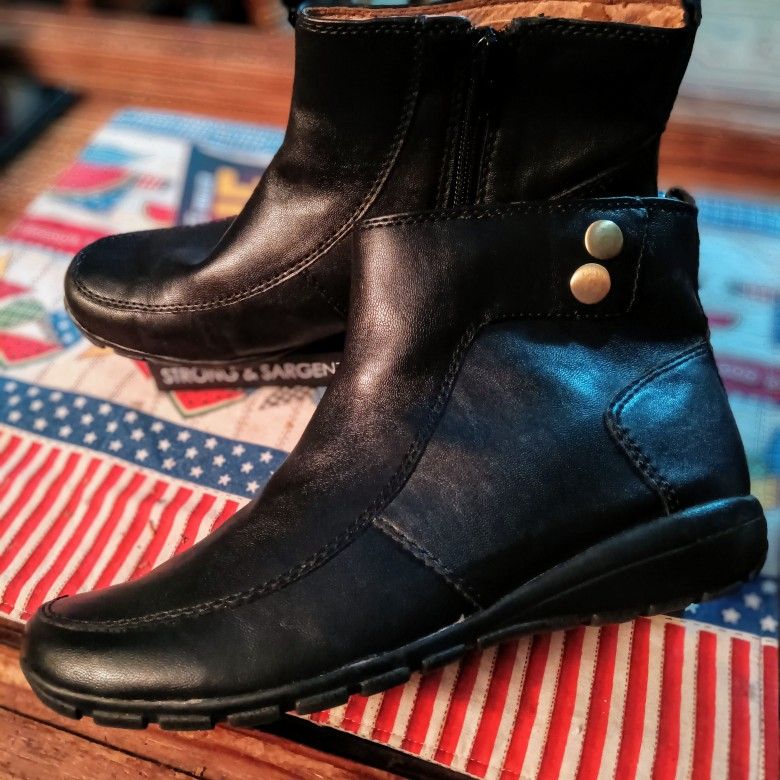 Easy Spirit Black Zip Side Ankle Boots