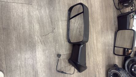 OEM Side Mirror Power Adjust Manual Fold – Good Condition – Ready to Install
