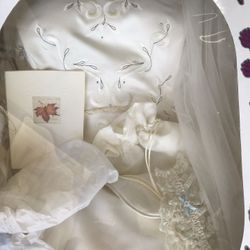 Wedding Dress - Ivory, Veil, shoes, Money Purse