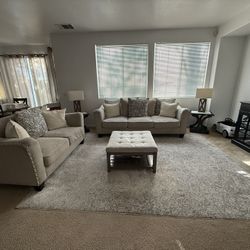 7 Pc Living Room Set 