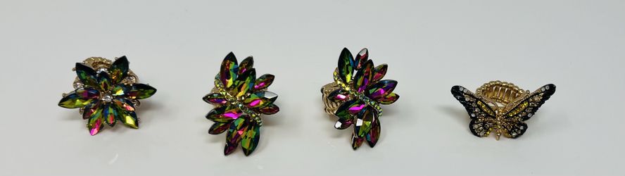 Custom jewelry stretchy band rings in multi