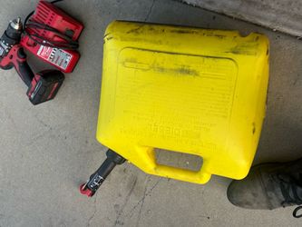 Diesel gas can