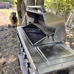Propane Grill Works Good Just Needed Gas Tank 