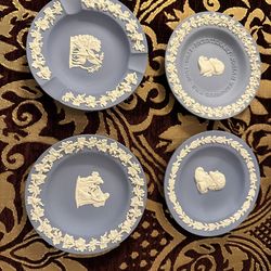 Small Wedgwood plates