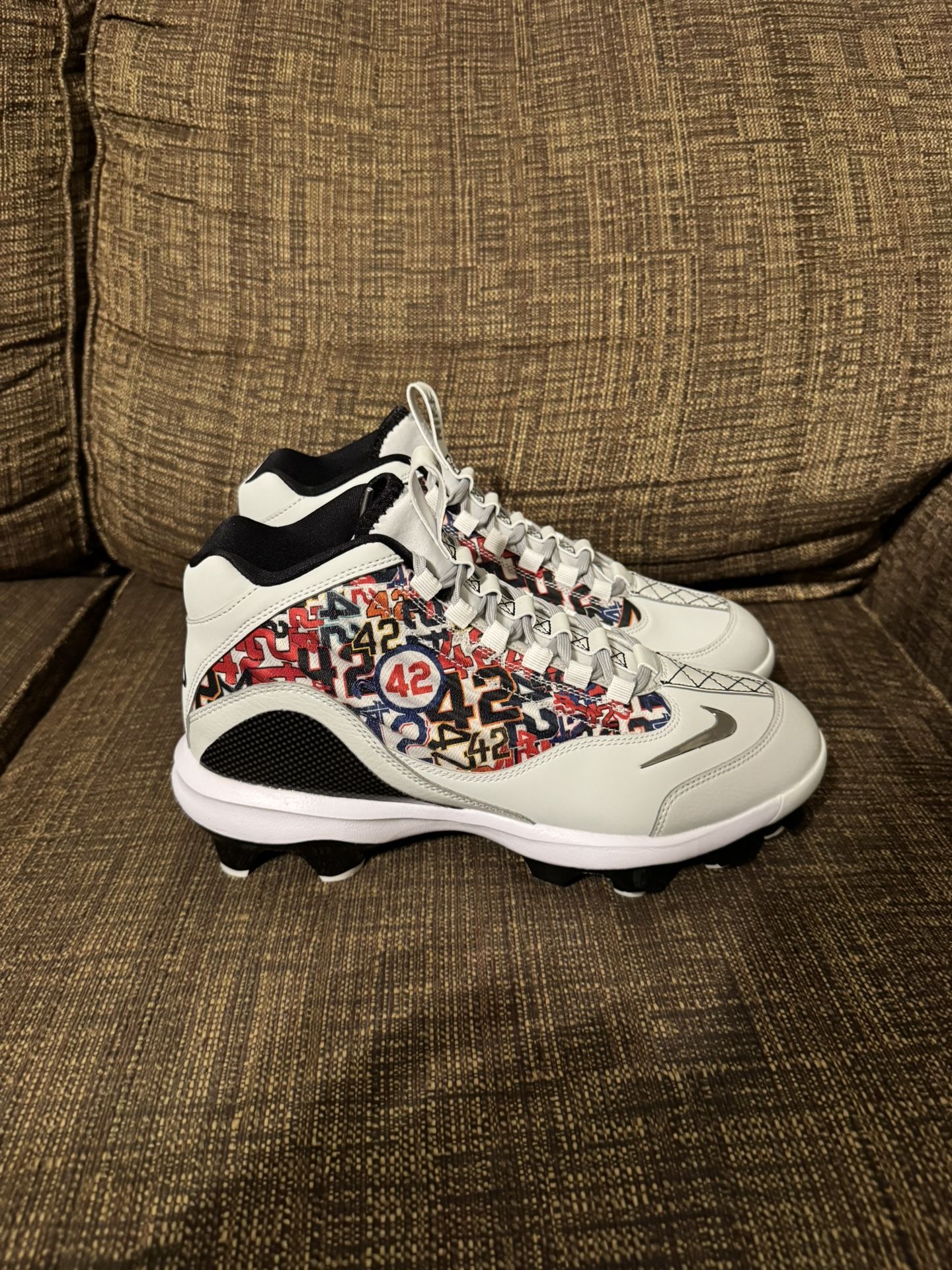 Nike - Griffey 2 MCS "Jackie Robinson Day" Baseball Cleats