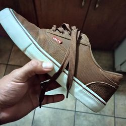 Levis Leather Brown Dress Shoes 