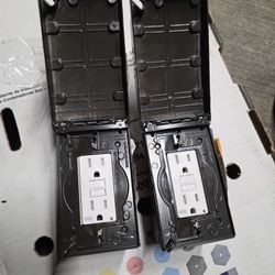 Outdoor Weatherproof GFCI Electrical Outlet Boxes (2 Pack) – New