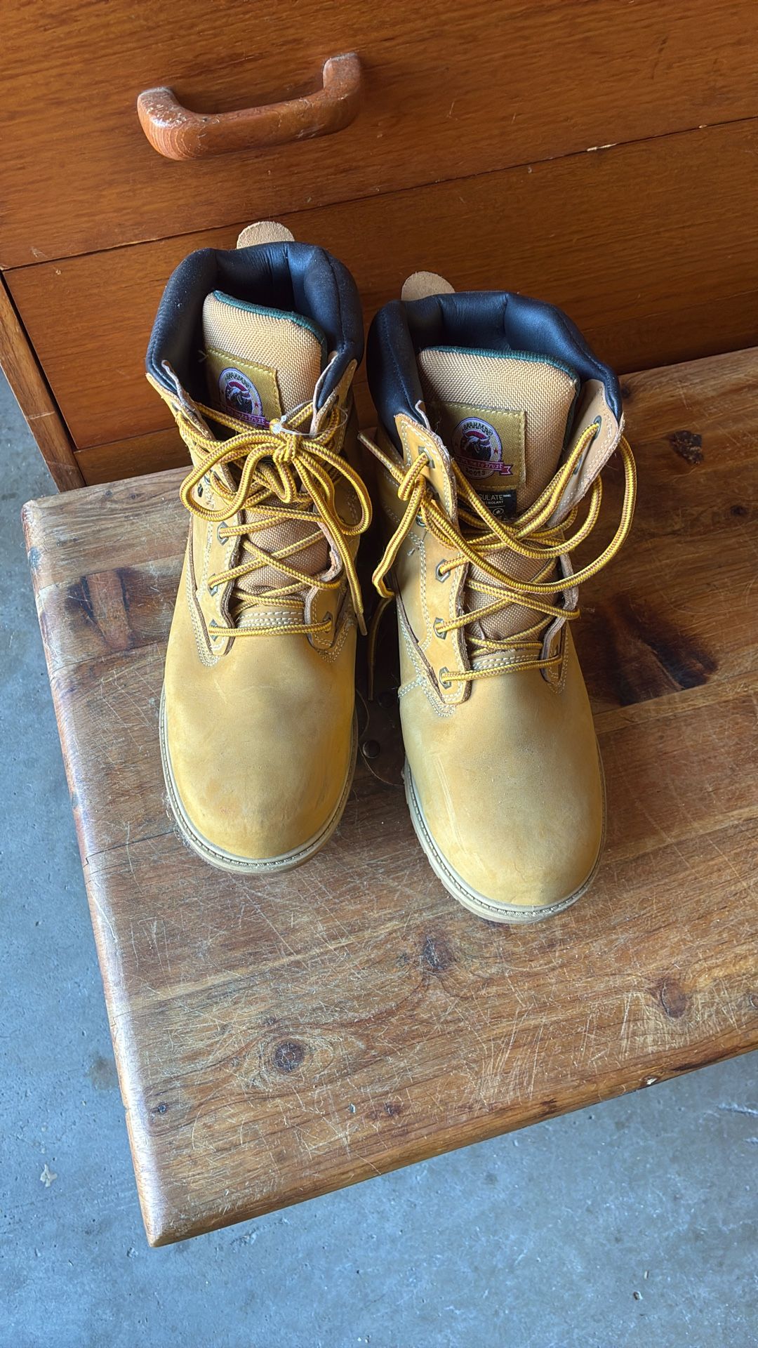 Workboots  Mens Brahma Size 10