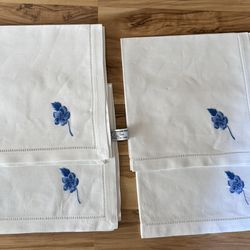 Linen embroidered napkins