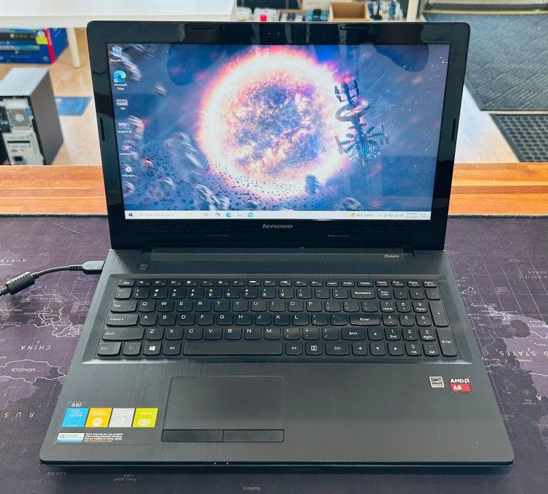 Lenovo 15” G580 Core i5 2.60Ghz 8GB 120GB SSD Windows 10 Fully Functional