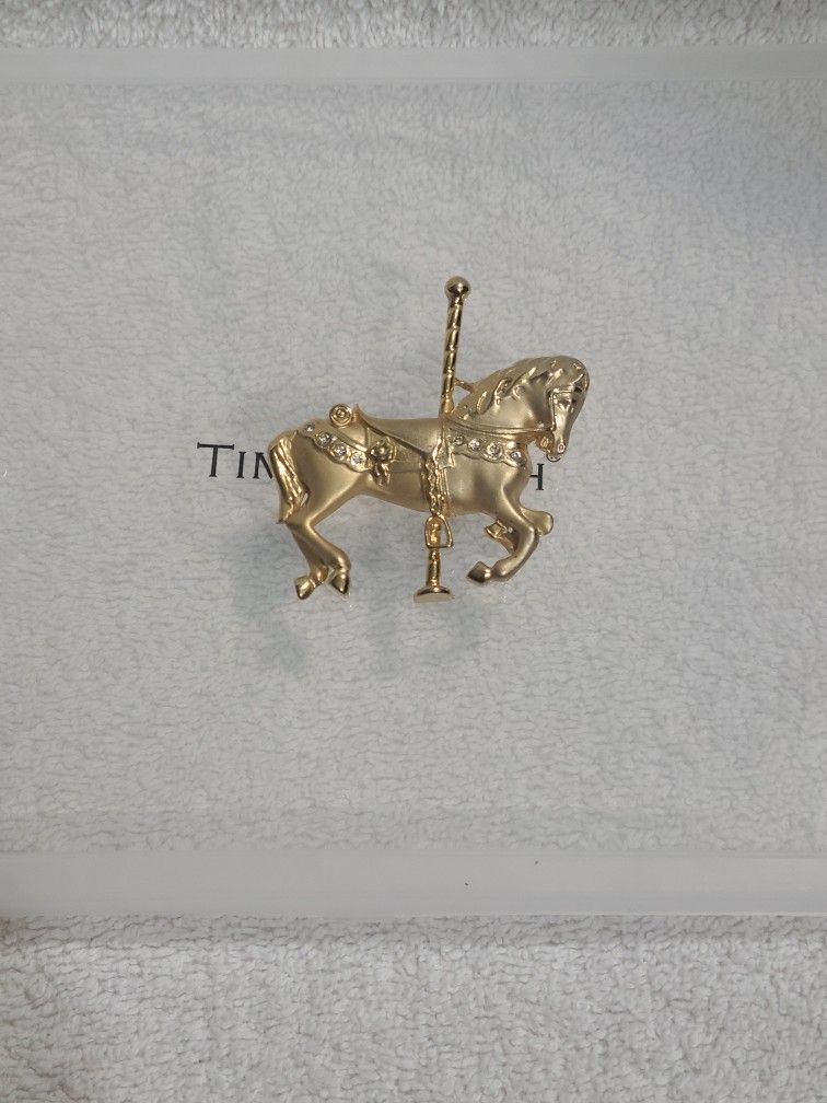 Vintage Horse Carousel Brooch Pin Goldtone Gold Color Smooth Finish Pre-owned