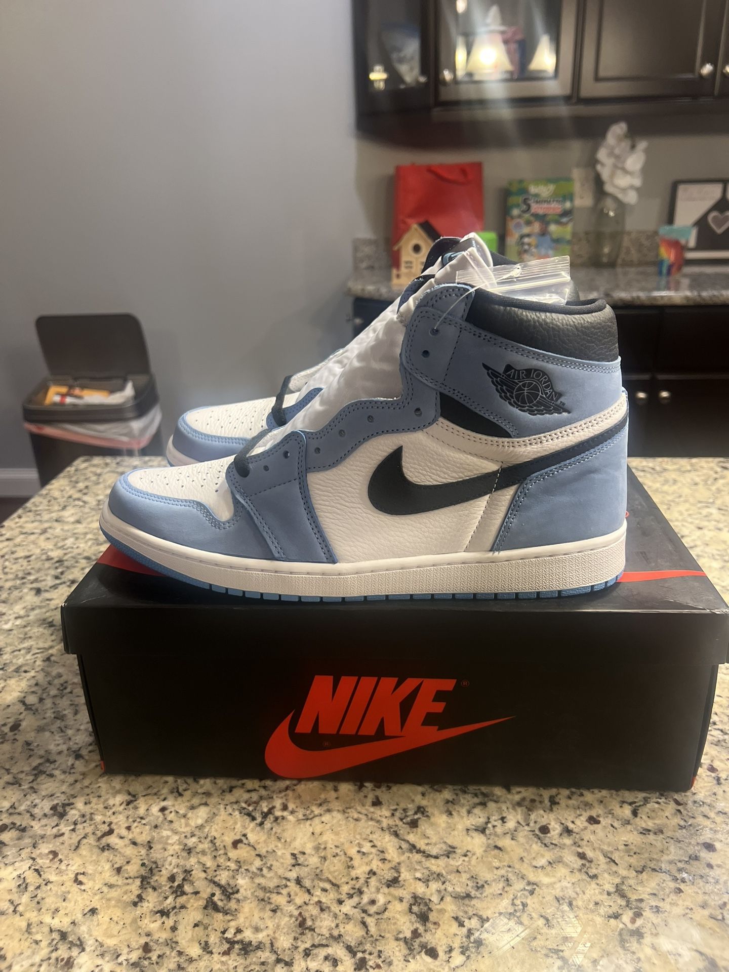 Size 13 - Jordan 1 Retro OG High University Blue SKU 555088-134 Brand New