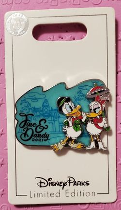 Donald & Daisy Fine & Dandy 2021 pin Limited Edition 4000