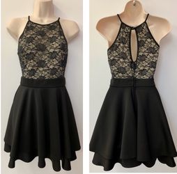 Size 3 Short Semi-Formal Dress $45
