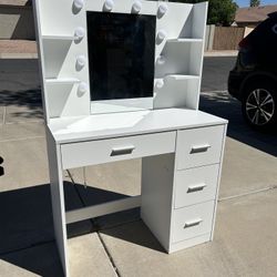 White Vanity/Desk