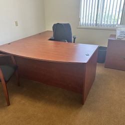 Office Desk And Chairs