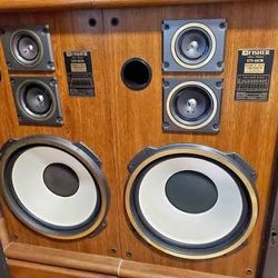 Fisher Vintage Speakers 