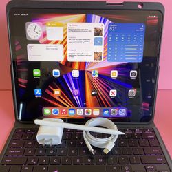 256GB Apple IPad Pro 12.9” 5th Generation (2021 Model / M1 chip / Liquid Retina XDR display) with keyboard case, stylus pen & Accessories