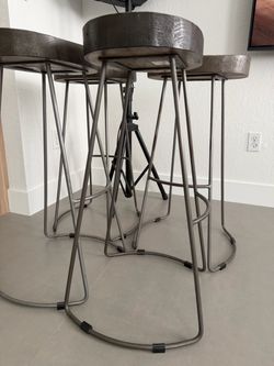 Hillsdale Furniture 5720-830 Hobbs Tractor Non-Swivel Bar Stool, Pewter/Weathered Gray