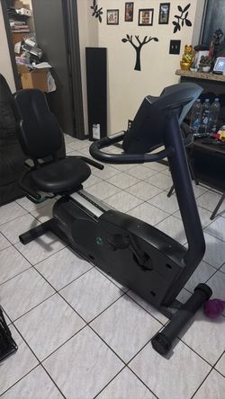 Precor Upright Bike