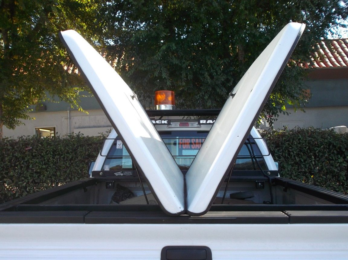 BUTTERFLY TONNEAU TRUCK BED COVER