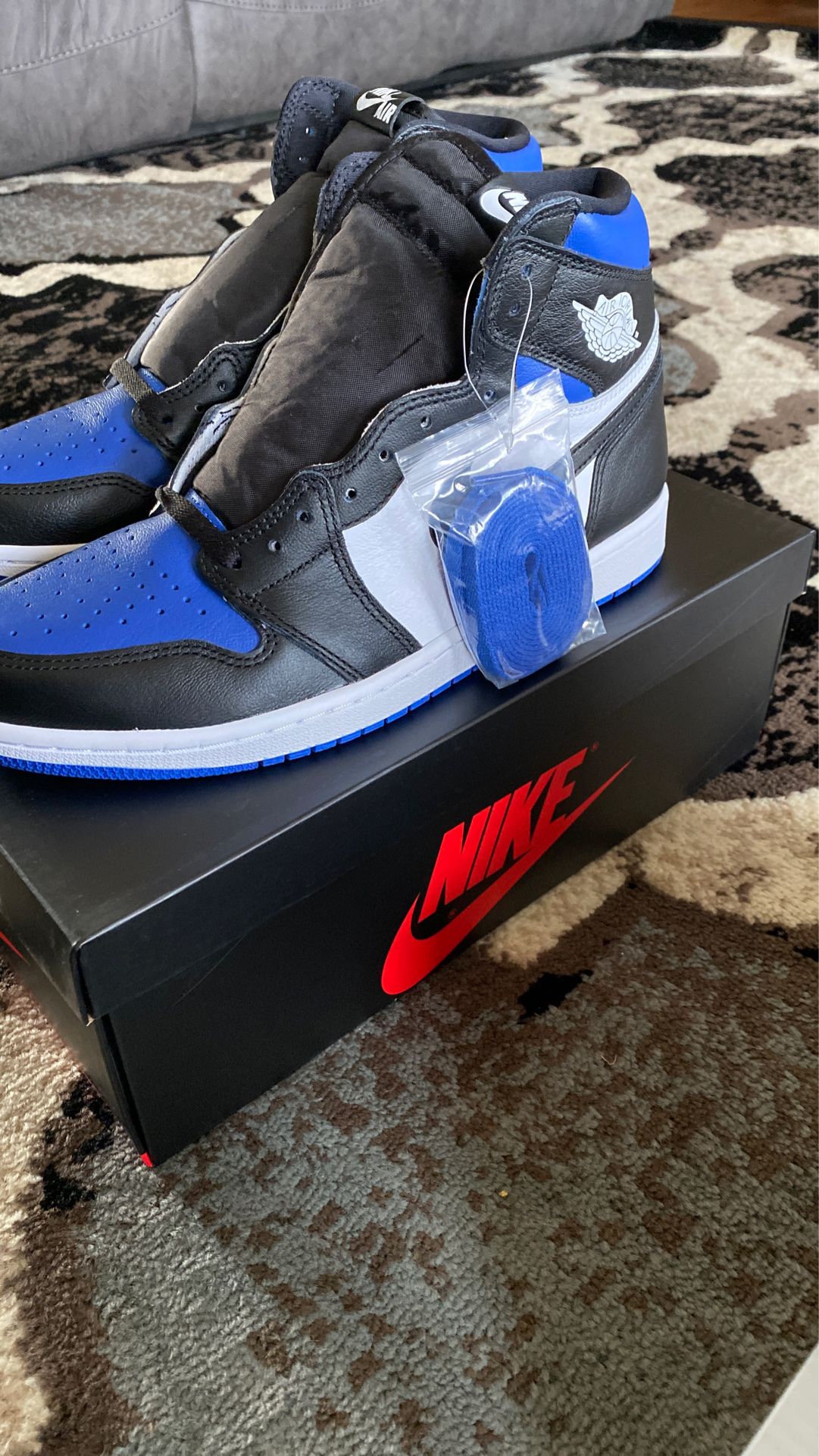 Royal Toe Jordan 1’s. Brand new. Size 10