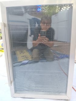 Frigidaire Beverage Cooler Glass Door