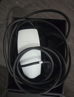 Tesla Wall Connector