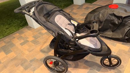 Graco jogger stroller